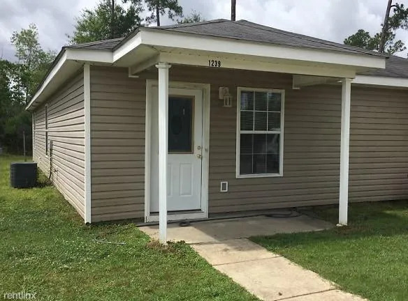 1231 37th St - Gulfport, MS 39501 - Home For Rent