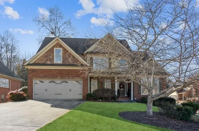 2911 Legislative Ln, Buford, GA 30519 - MLS 7313239 for Sale