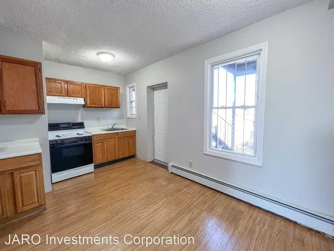 10.5 Winter St 6  10.5 Winter St for Sale