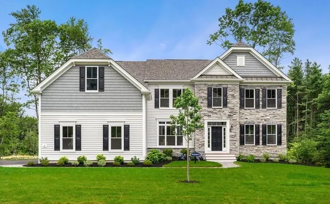 17 Brooke St #8, Grafton, MA 01536 - MLS 73191212 for Sale
