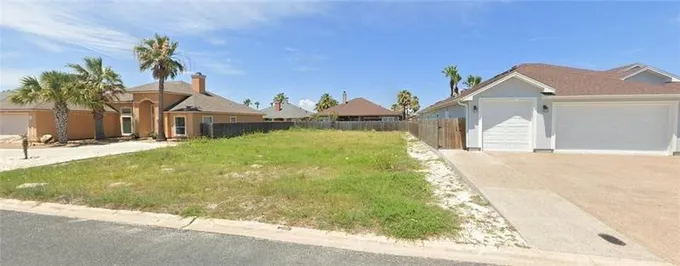 14122 La Blanquilla Dr, Corpus Christi, TX 78418 for Sale