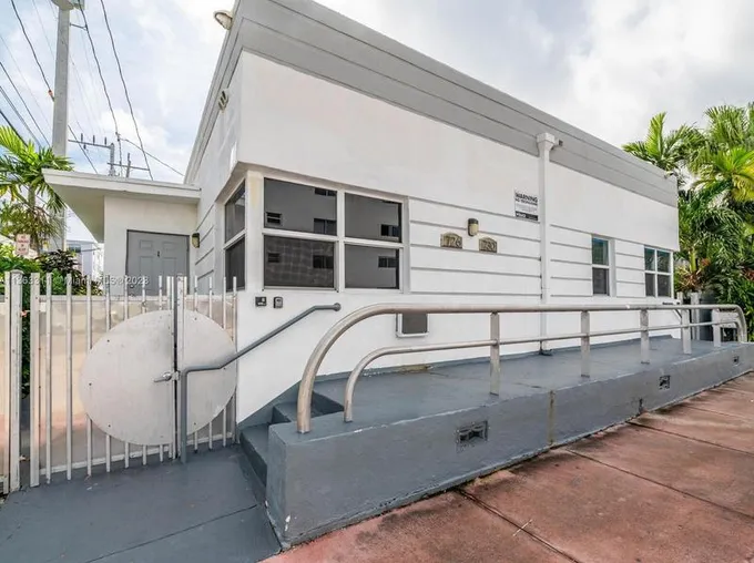 726 8th St, Miami Beach, FL 33139 - MLS A11363311 for Sale
