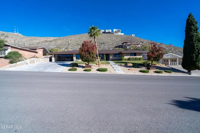 4116 OKEEFE Drive, El Paso, TX 79902 for Sale