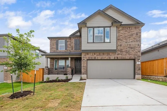 924 Yellow Ribbon Cv, Jarrell, TX 76537 for Sale