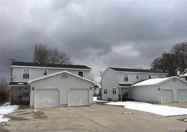 2309 11TH Street, Port Huron, MI 48060  619398969 for Rent
