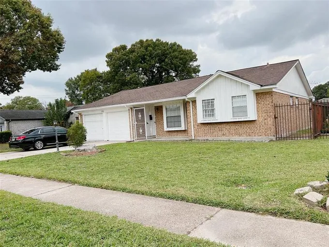 1338 Rainy River Dr, Houston, TX 77088 for Rent