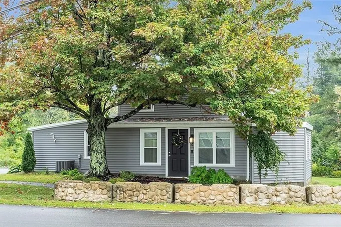 Lunenburg, Worcester County, MA House for sale Property ID: 417658274