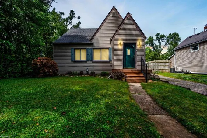 Rochester, Oakland County, MI House for sale Property ID: 418168905