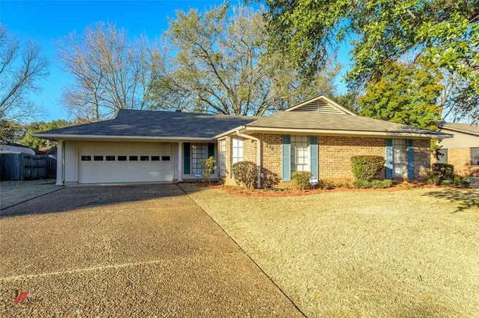 218 Rossitter St, Shreveport, LA 71105 for Sale