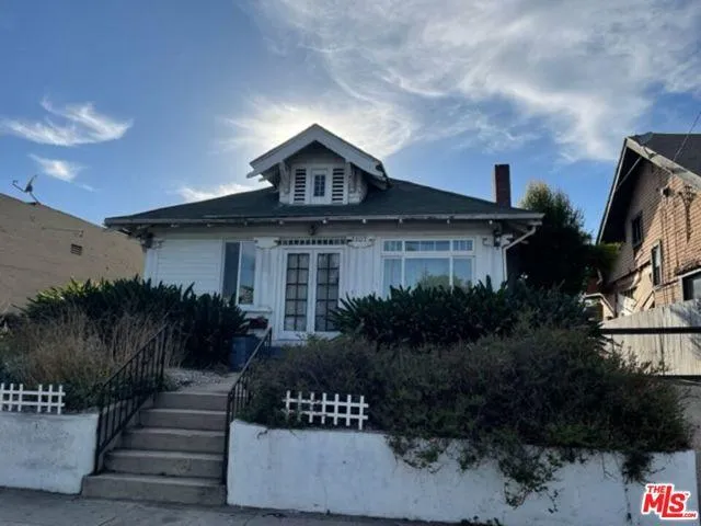 2807 S Western, Los Angeles CA 90018 for Sale