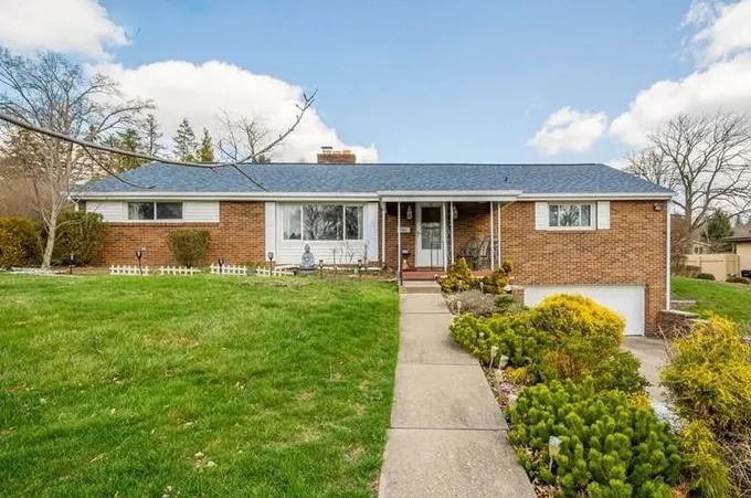 359 Marbury Rd, Bethel Park, PA 15102 - MLS 1637736 for Rent