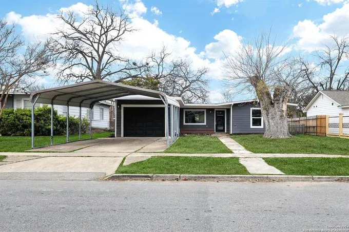 515 E AMBER ST, San Antonio, TX 78221-2427 for Sale