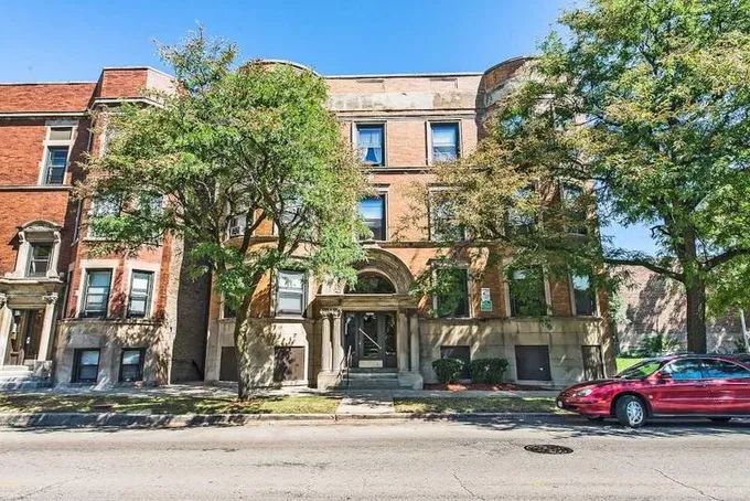 3 Bedroom 1 Bath Apartment  5051 S Forrestville Ave for Sale