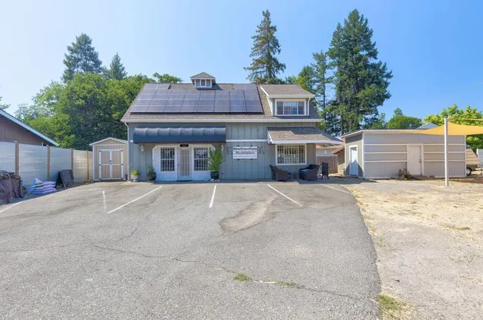 379 Caves Highway, Cave Junction OR 97523 for Sale