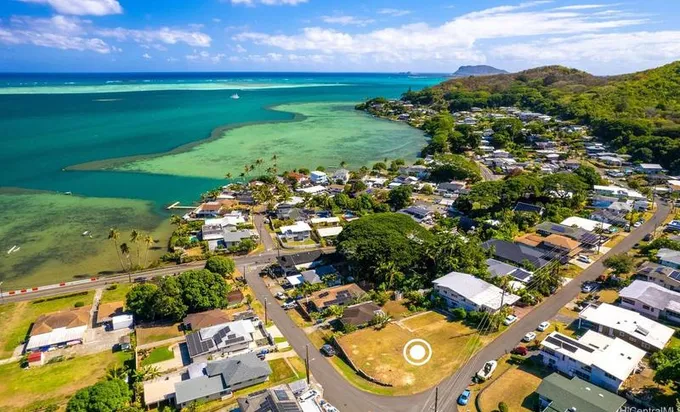 47251 Iuiu St, Kaneohe, HI 96744 - MLS 202325582 for Sale