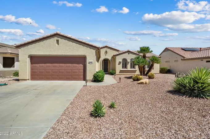 15074 W Woodridge Dr, Surprise, AZ 85374 - MLS 6420144 for Rent