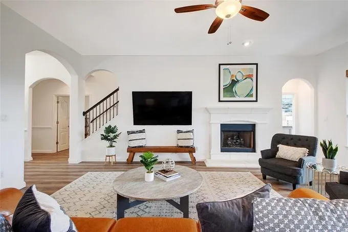 16028 Zagros Way, Bee Cave, TX 78738 for Rent