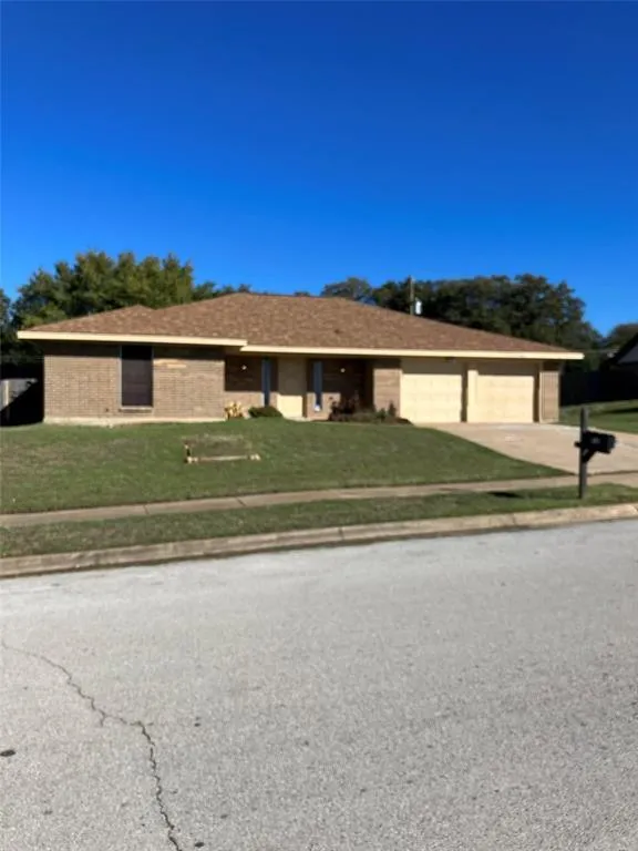 712 Springhill Dr, Hurst, TX 76054 for Sale