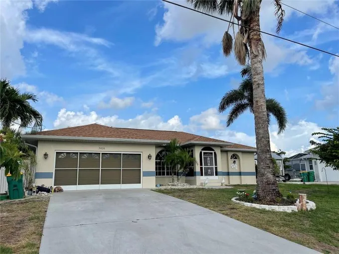 Punta Gorda, Charlotte County, FL Lakefront Property, Waterfront Property, House for sale Property ID: 416649976