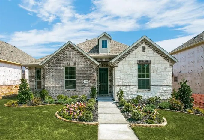 1443 Pegasus Dr, LANCASTER, TX 75134 for Sale