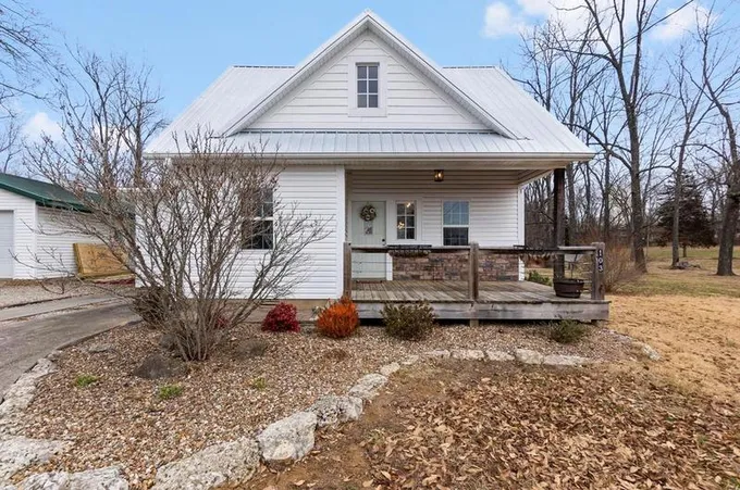 103 Williams St, Marble Hill, MO 63764 - MLS 24000143 for Sale