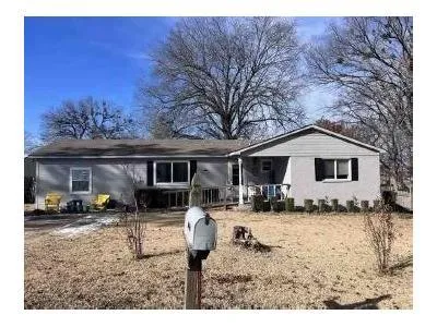 White Ave for Sale