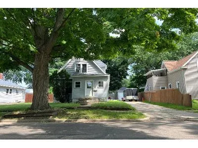 Randolph St for Sale