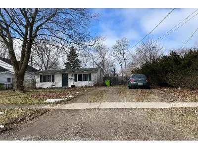 Oak Park Dr for Sale