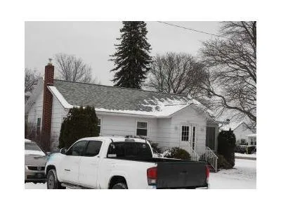 7th St for Sale