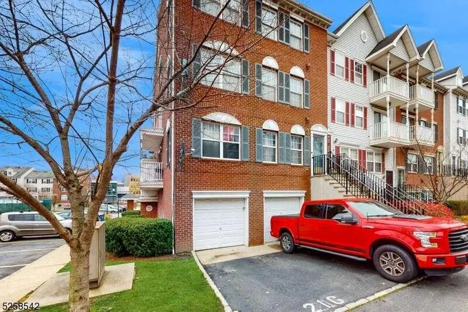 50 Cornerstone Ln, Newark, NJ 07103  612218169 for Sale
