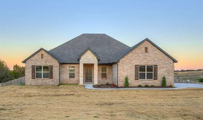 3768 Tumbleweed Court, Blanchard, OK 73010  607582114 for Sale