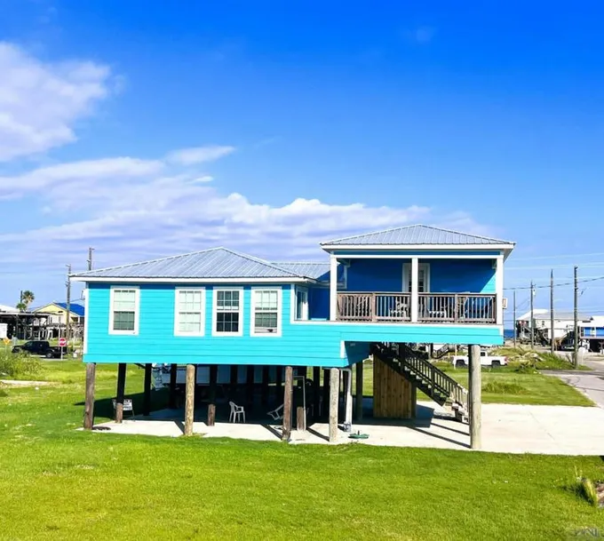 110 OLIVER LN, Grand Isle, LA 70358 Single Family Residence For Sale  MLS# 2023010937 for Rent