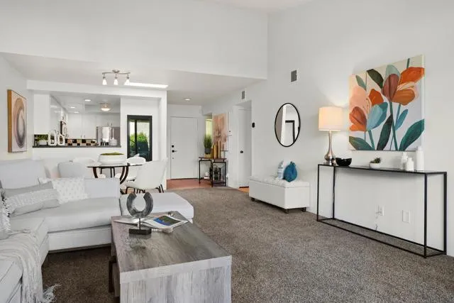 2192 S Via Mazatlan, Palm Springs CA 92264 for Sale