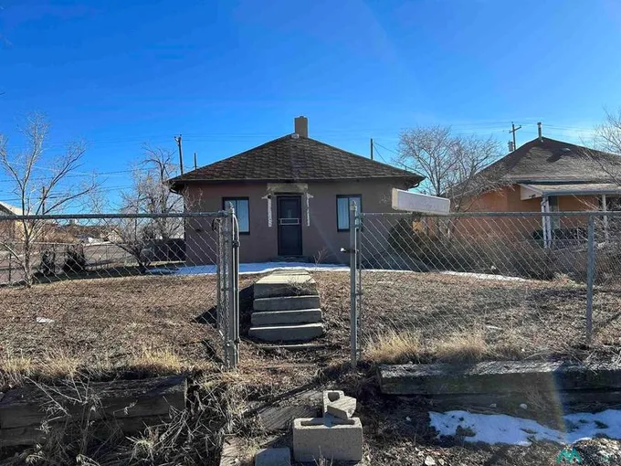 401 W Mesa Ave, Gallup, NM 87301  MLS# 20236552 for Sale