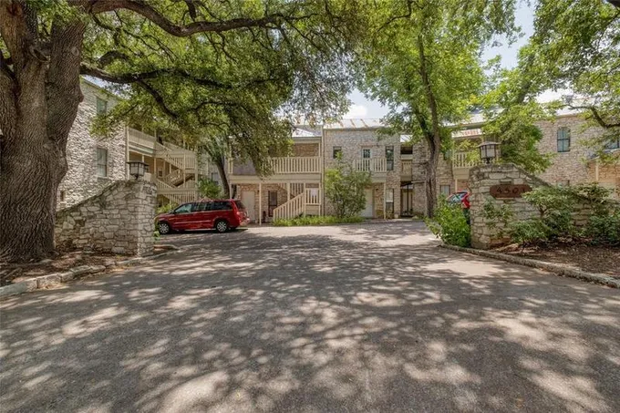 4401 SPEEDWAY #304, Austin, TX 78751 for Sale