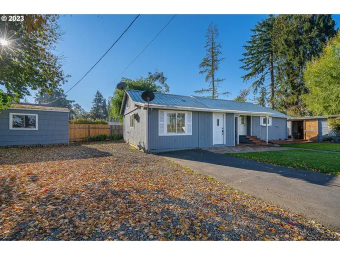 9272 NE HALLELUJAH DR, Salem OR 97305