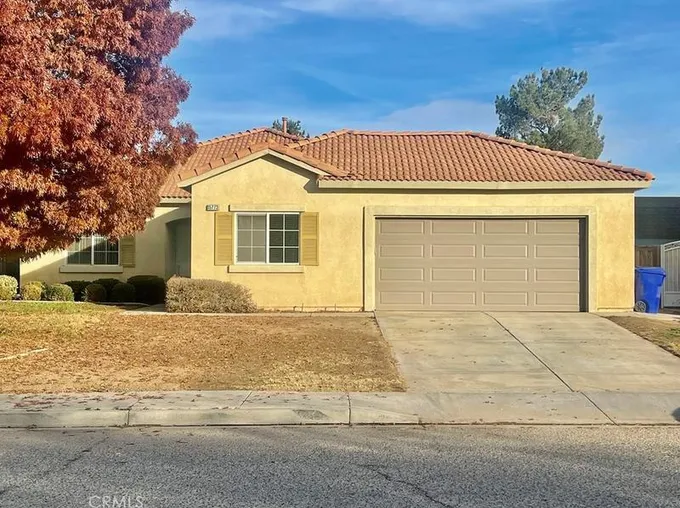 15773 Sapphire St, Victorville, CA 92394 - MLS OC23221306 for Sale