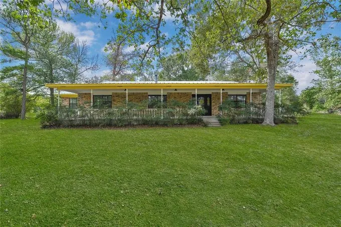 734 Hawkins, Livingston, TX 77351 for Sale
