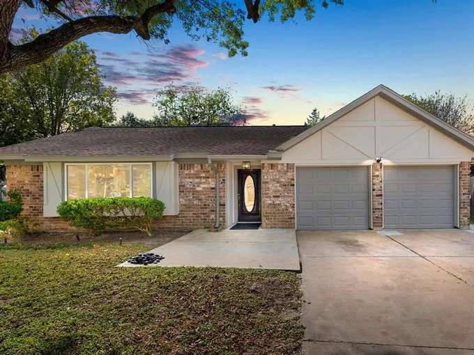 9739 Philmont Dr, Houston, TX 77080 for Sale