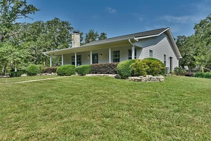 3620 Schulle Rd, Round Top, TX 78954 for Sale