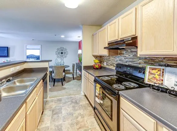 Legends At Virginia Center - 1200 Virginia Center Pkwy - Glen Allen, VA Apartments for Rent