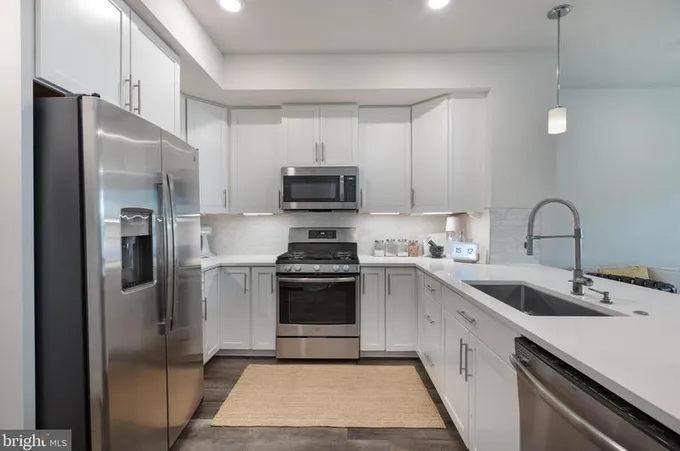 13266 Woodland Park Rd #3G, Herndon, VA 20171 - MLS VAFX2152528 for Sale