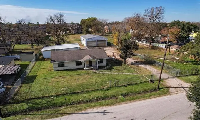 9421 Alcorn St, Houston, TX 77093 for Sale