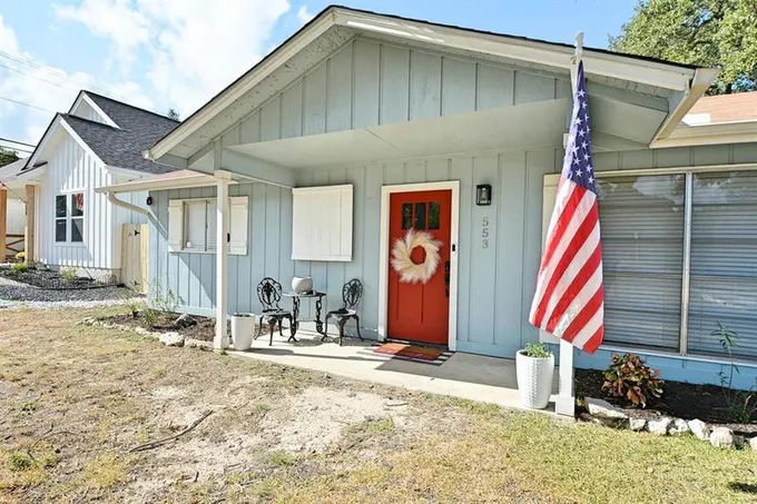 553 Scenic Dr, Canyon Lake, TX 78133 for Sale