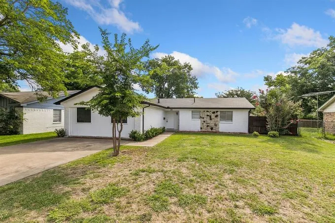1928 Mars Dr, Garland, TX 75040 for Sale