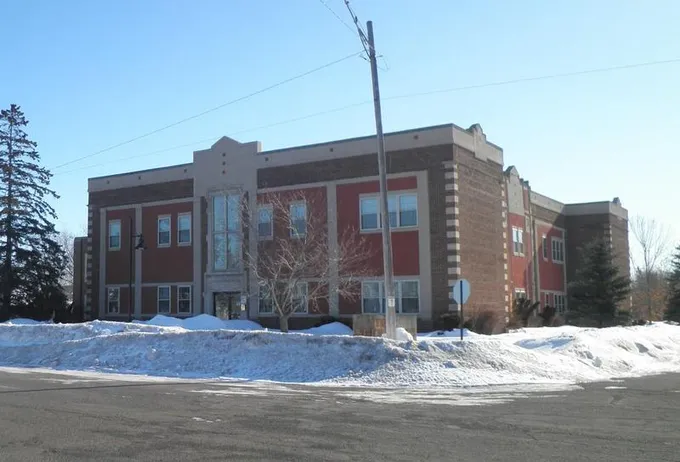 Superior, WI - Apartment - $1,100.00 Available February 2021  320 24th Ave E for Sale