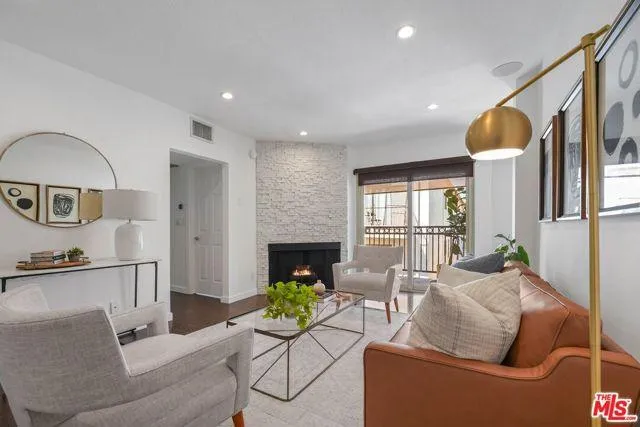 141 S Clark 417, West Hollywood CA 90048 for Sale