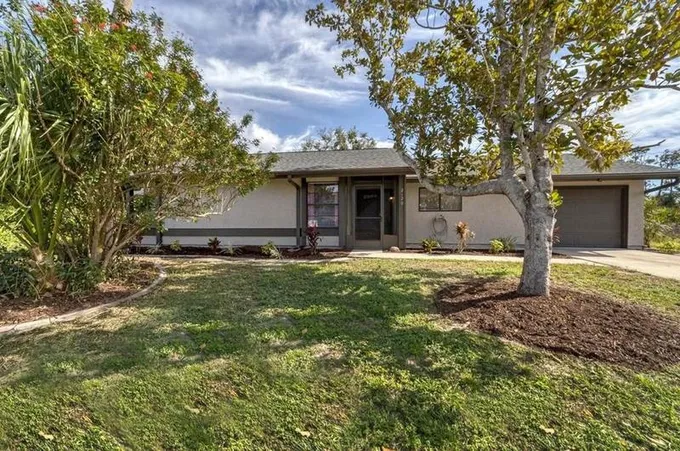 2120 Barksdale St, Port Charlotte, FL 33948 - MLS A4590227 for Sale
