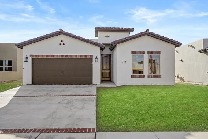 13868 Summer View Avenue, El Paso, TX 79928 for Sale