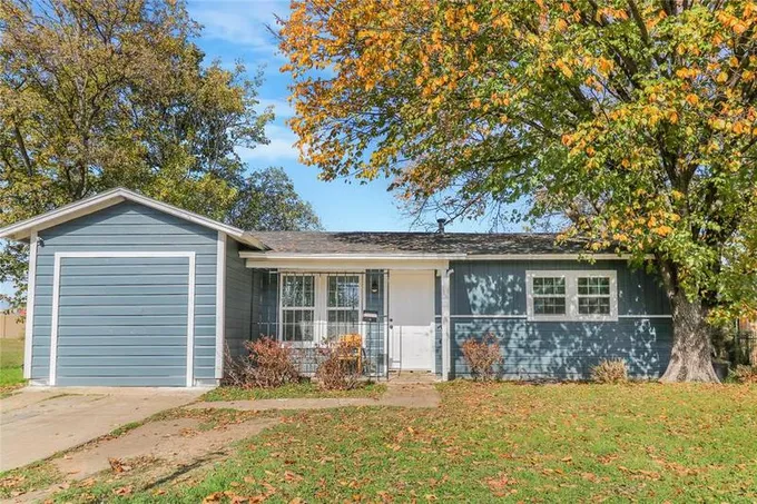 4221 Richardson St, Fort Worth, TX 76119 for Sale